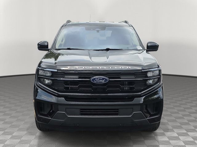 Certified 2025 Ford Expedition Active RWD image 2