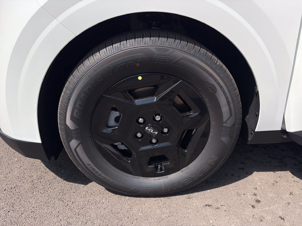 New 2027 Kia Carnival FWD image 25