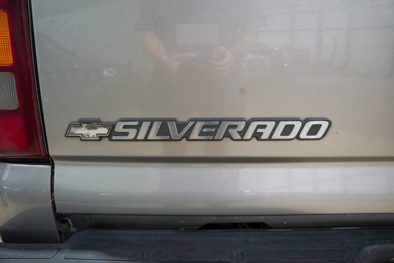 Used 2000 Chevrolet Silverado 1500 LS AWD/4WD image 25