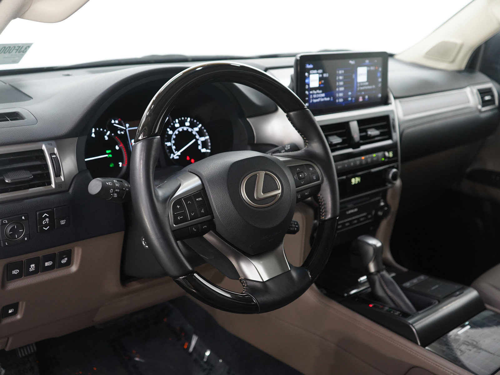 Used 2023 Lexus GX 460 Premium w/ Premium Package image 24