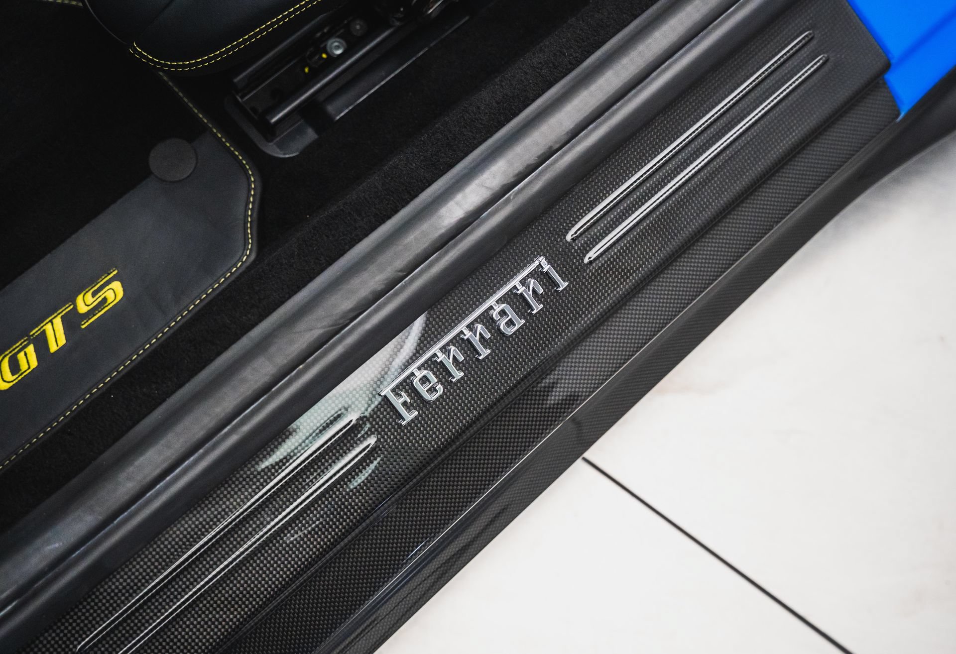 Used 2022 Ferrari 812 GTS RWD image 45
