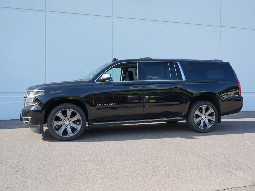 Used 2018 Chevrolet Suburban Premier AWD/4WD image 6