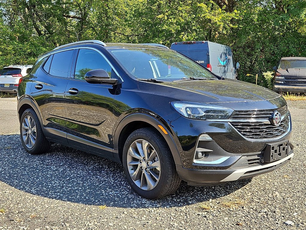 Used 2023 Buick Encore GX Essence w/ Experience Buick Package image 7