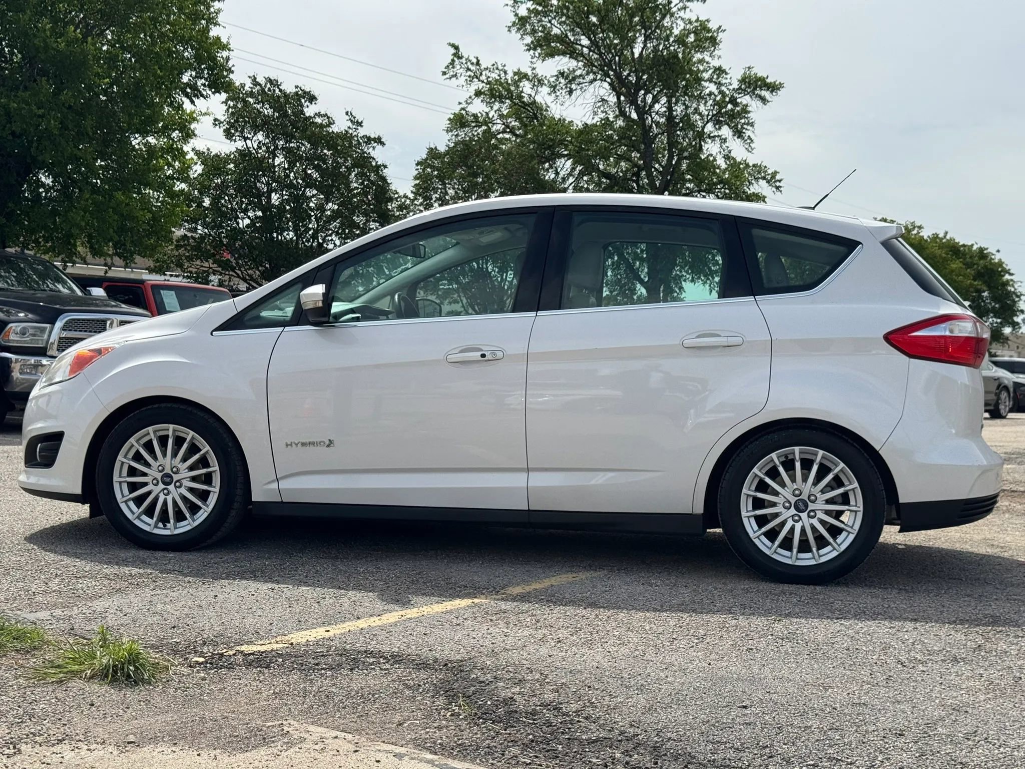 Used 2013 Ford C-MAX SEL image 3