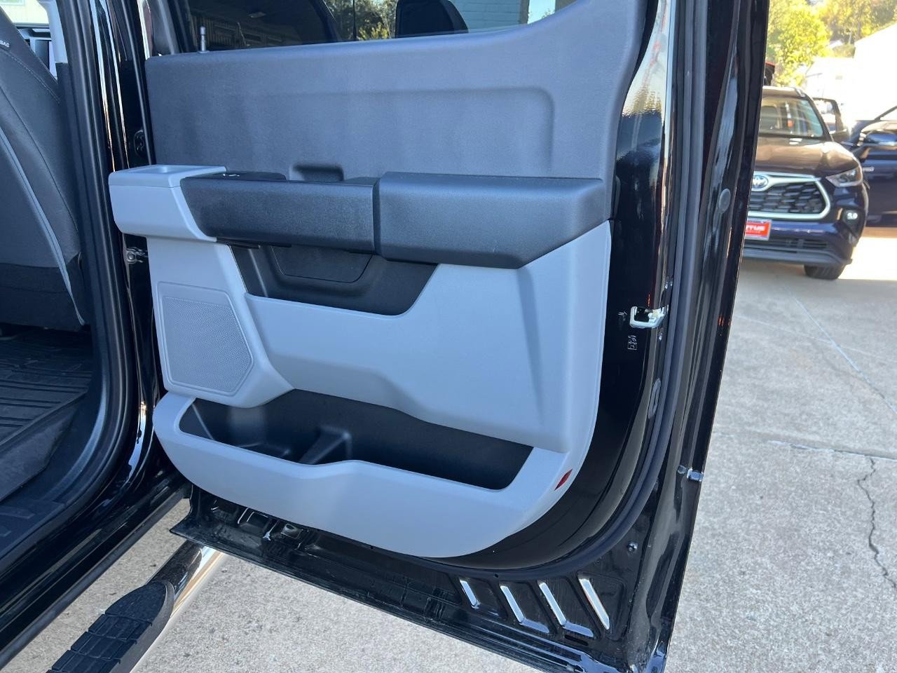 Used 2025 Ford F350 XL w/ XL Driver Assist Package image 29