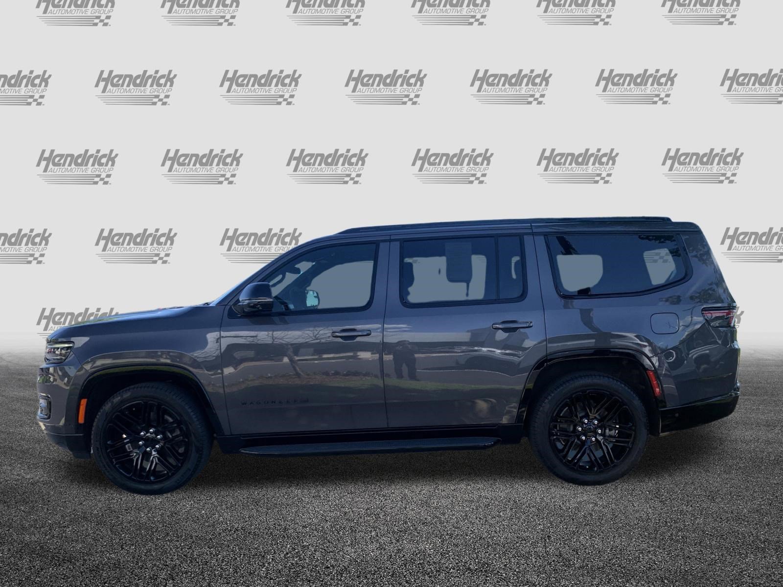 Used 2024 Jeep Wagoneer Series II w/ Convenience Group I RWD image 7
