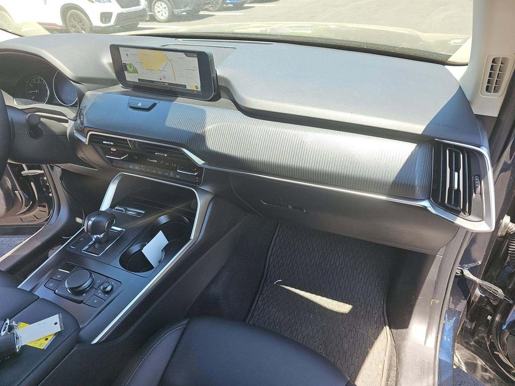 Used 2025 MAZDA CX-90 3.3 Turbo w/ Select Package AWD/4WD image 9