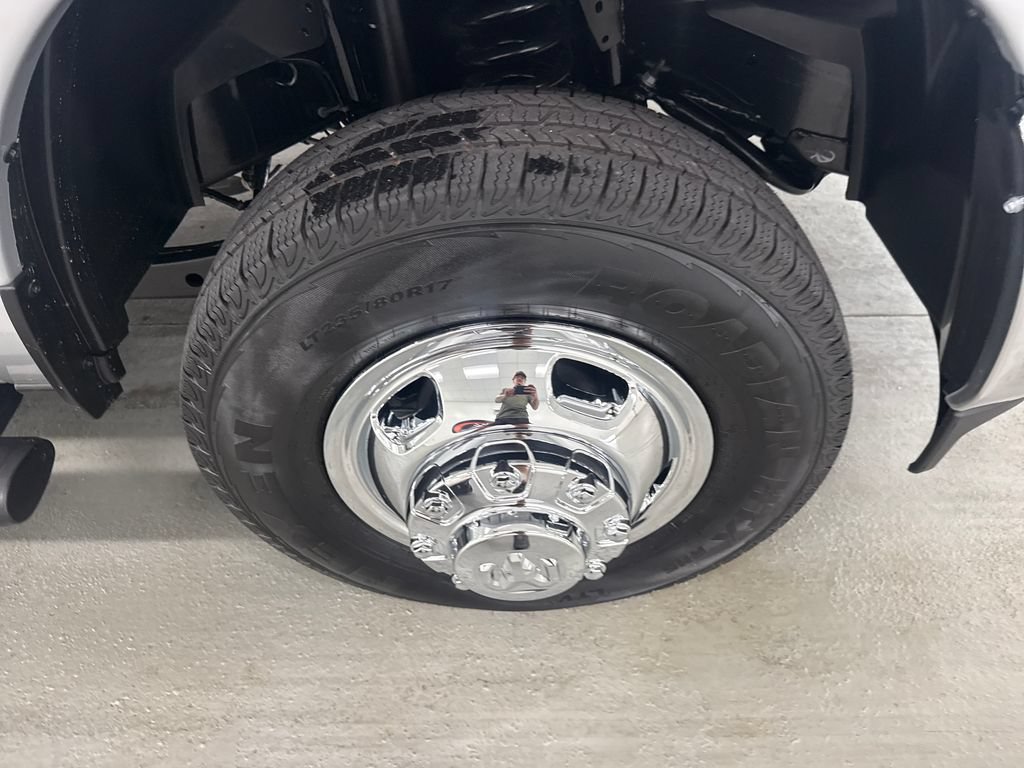 New 2026 RAM 3500 Tradesman AWD/4WD image 4