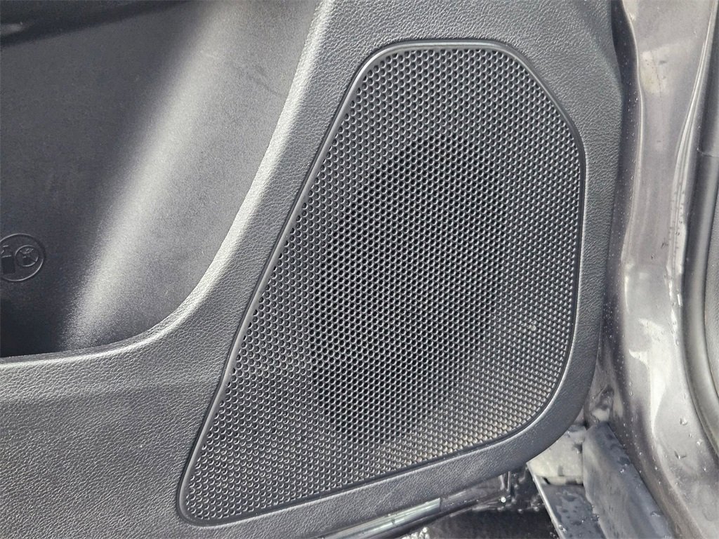 Certified 2021 Jeep Cherokee Latitude Lux w/ Trailer Tow Group image 12