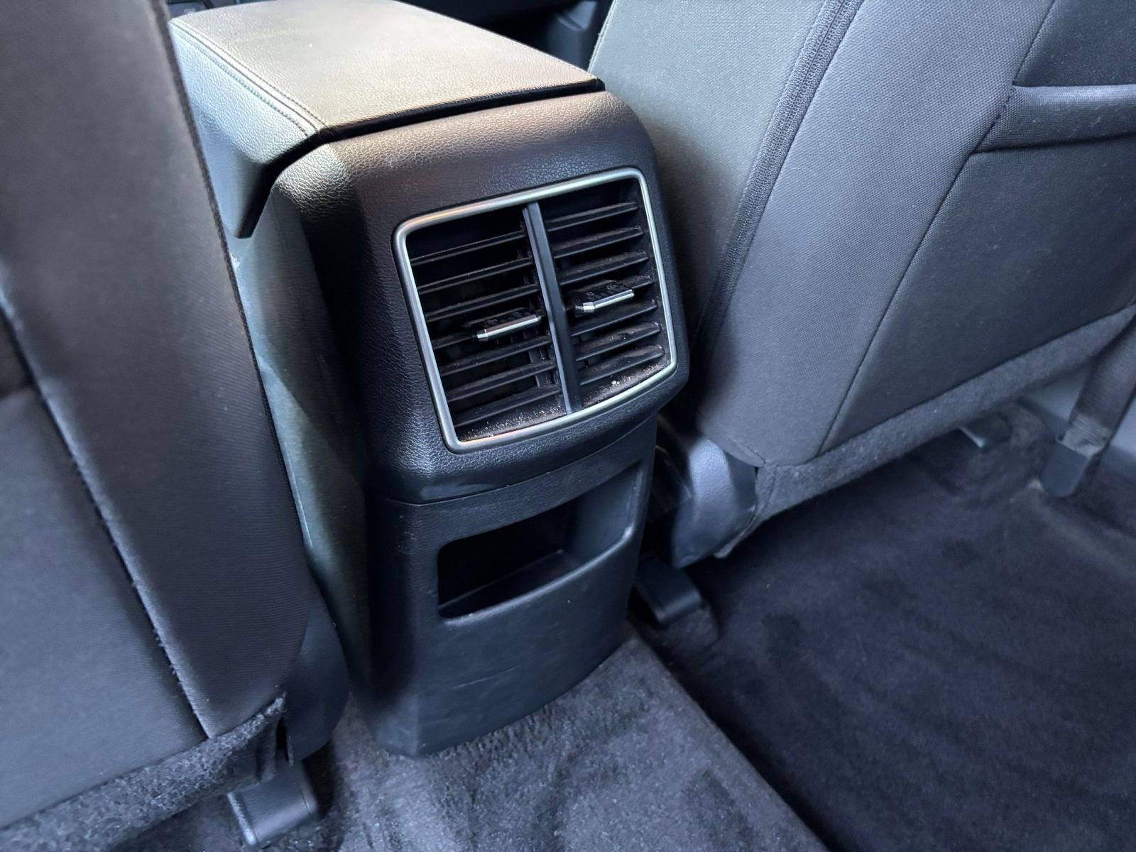 Used 2025 Kia Sportage LX FWD image 22