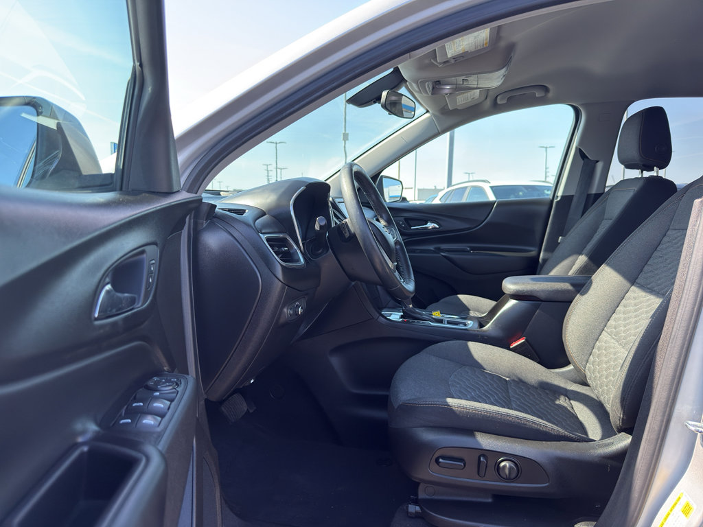Used 2018 Chevrolet Equinox LT image 11