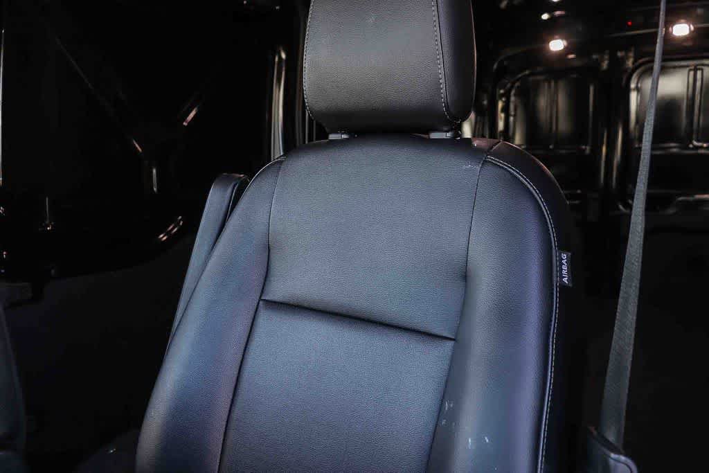 Used 2025 Ford Transit 250 148 Medium Roof RWD image 29