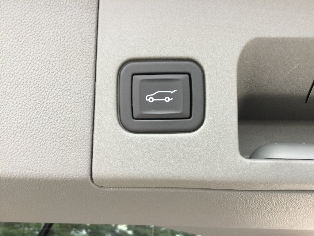 Used 2024 Cadillac XT5 Premium Luxury w/ LPO, Floor Liner Package FWD image 34
