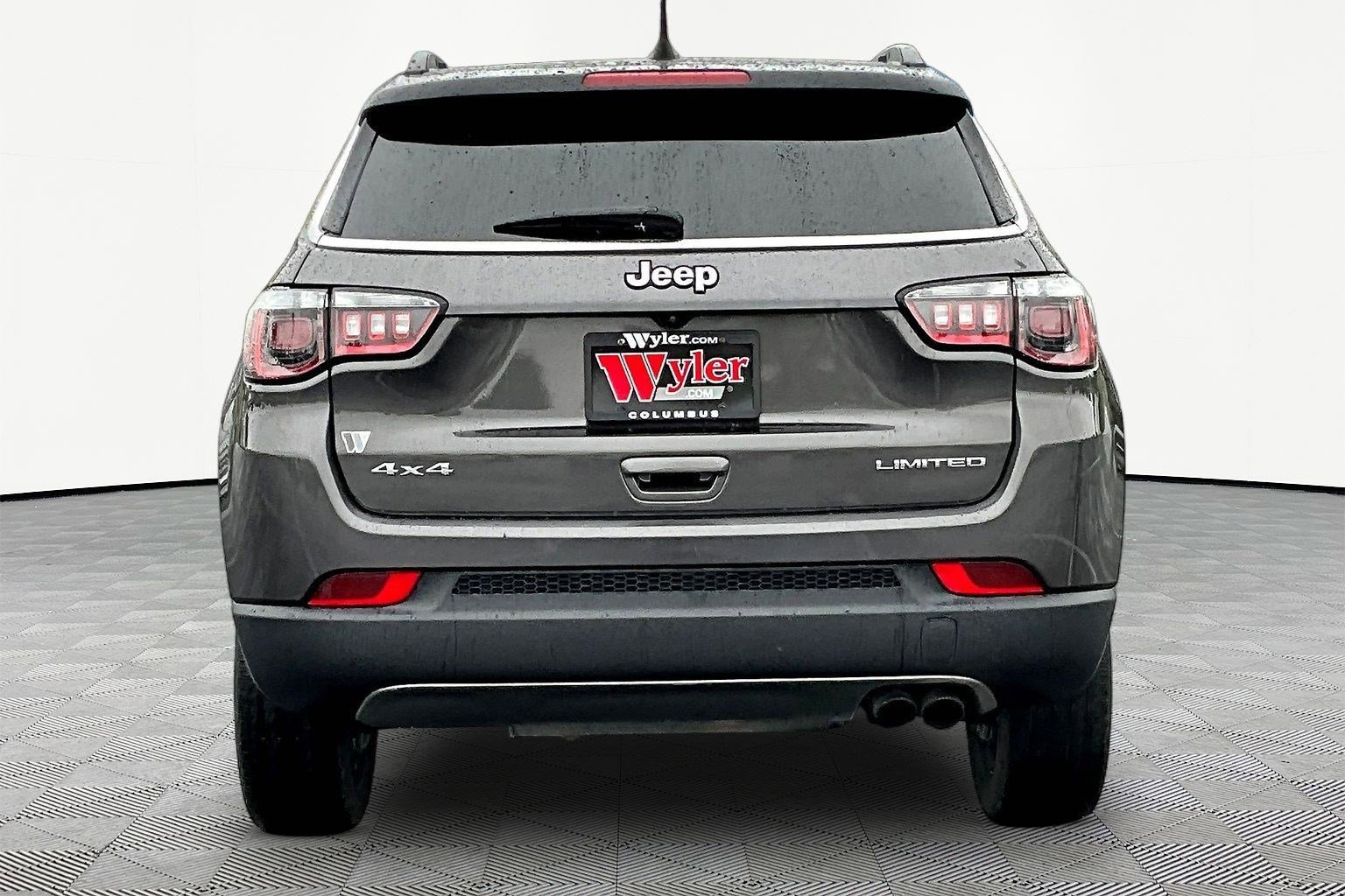 Used 2022 Jeep Compass Limited w/ Sun and Sound Group AWD/4WD image 5