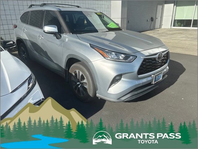Certified 2020 Toyota Highlander XLE