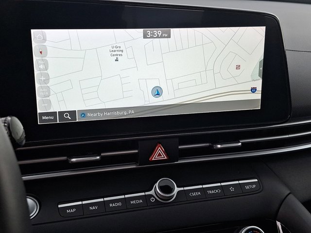 Used 2023 Hyundai Elantra Limited FWD image 17