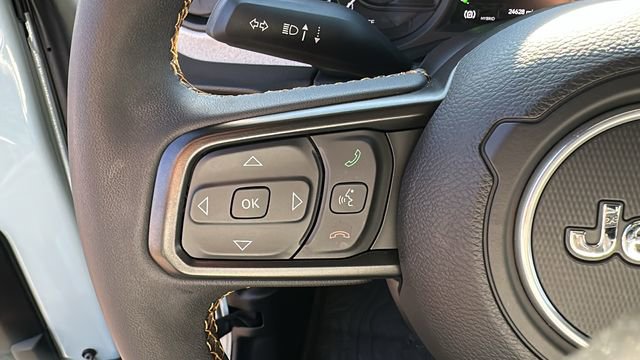 Used 2024 Jeep Wrangler Unlimited image 13