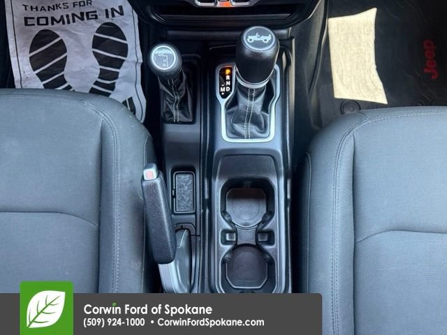 Used 2018 Jeep Wrangler Unlimited Sahara w/ Safety Group AWD/4WD image 29