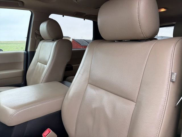 Used 2016 Toyota Sequoia Platinum image 19
