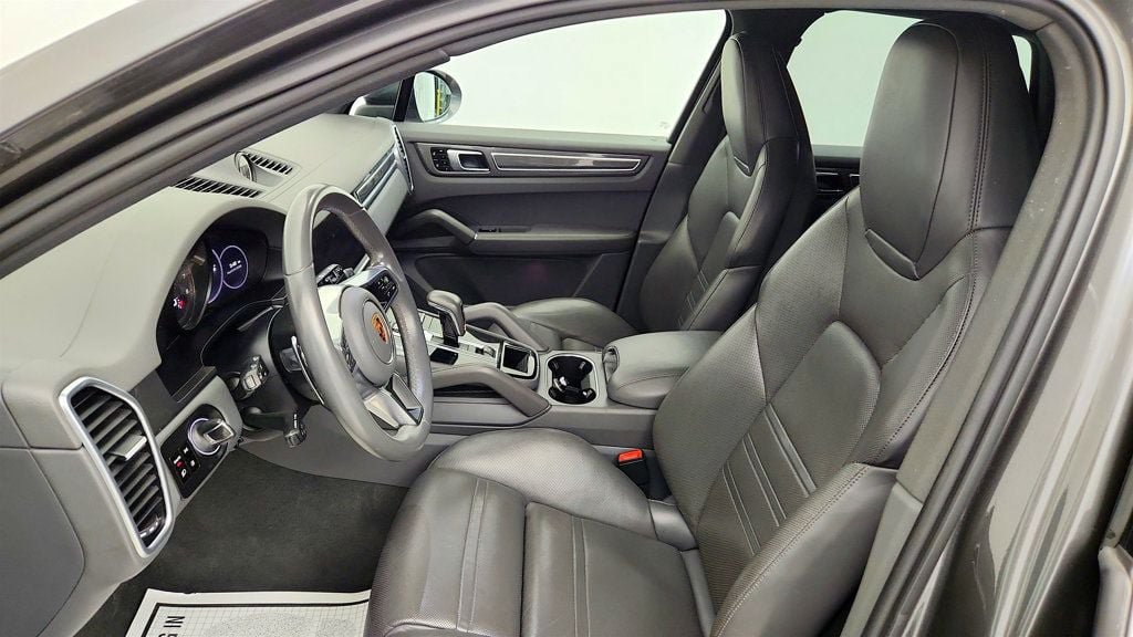 Used 2019 Porsche Cayenne S w/ Premium Plus Package AWD/4WD image 20