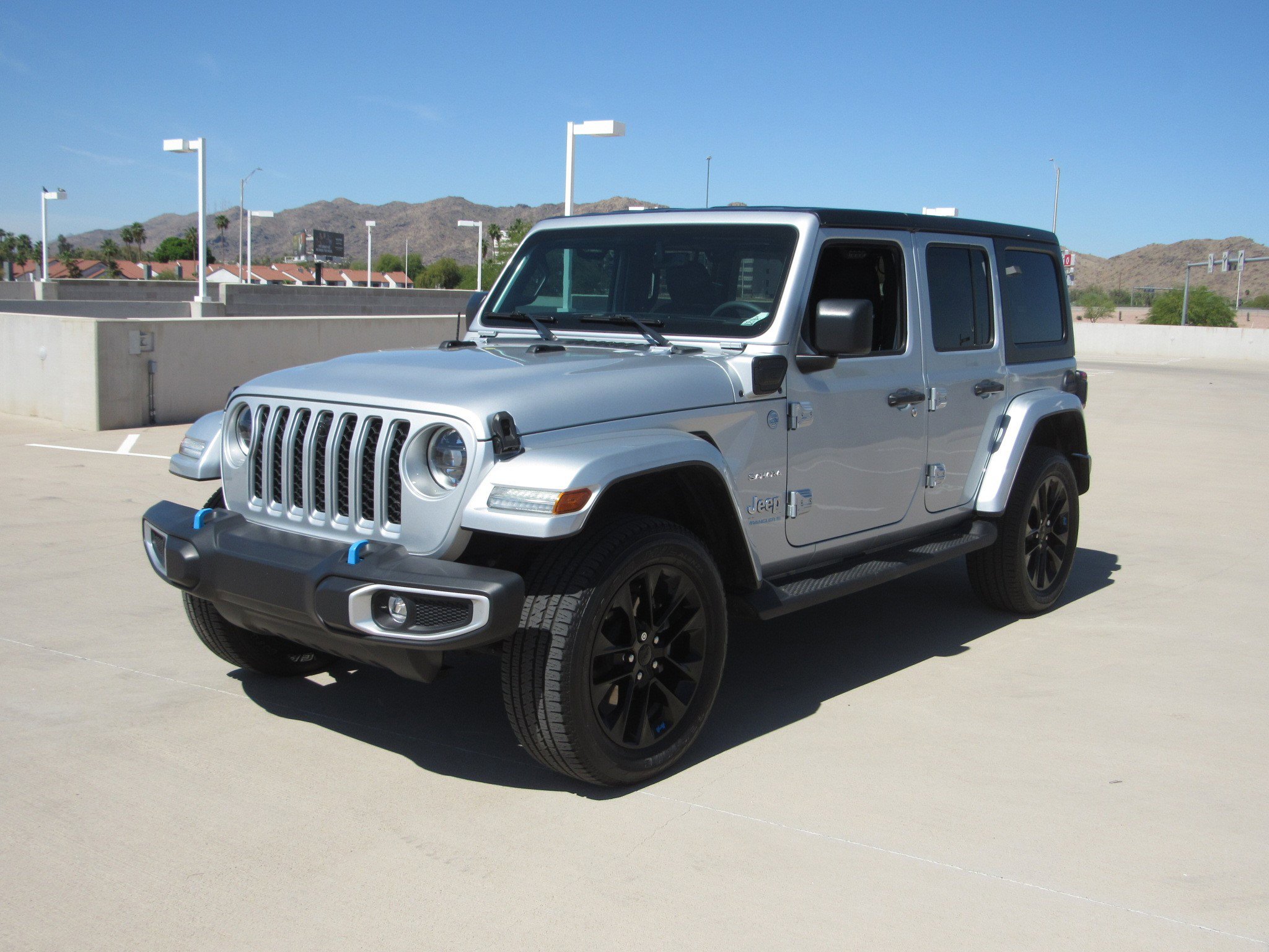 Used 2023 Jeep Wrangler Sahara w/ Cold Weather Group image 1