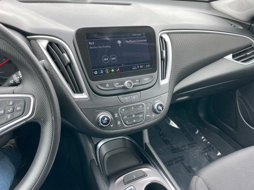 Used 2023 Chevrolet Malibu LT FWD image 10