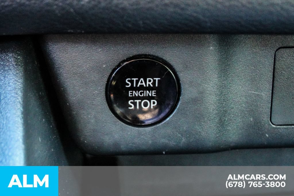 Used 2024 Nissan Rogue S FWD image 26