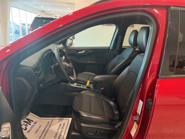 Used 2023 Ford Escape ST-Line w/ Tech Pack #1 image 9