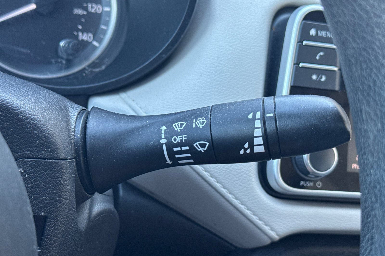 Used 2021 Nissan Versa SV FWD image 39