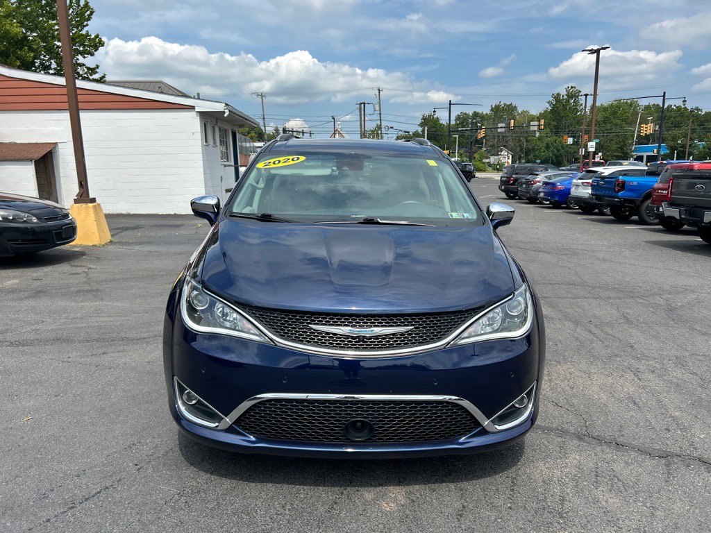 Used 2020 Chrysler Pacifica Limited image 25