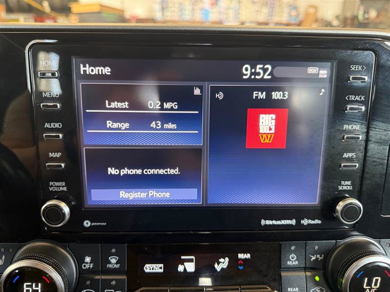Used 2021 Toyota Highlander XLE AWD/4WD image 22