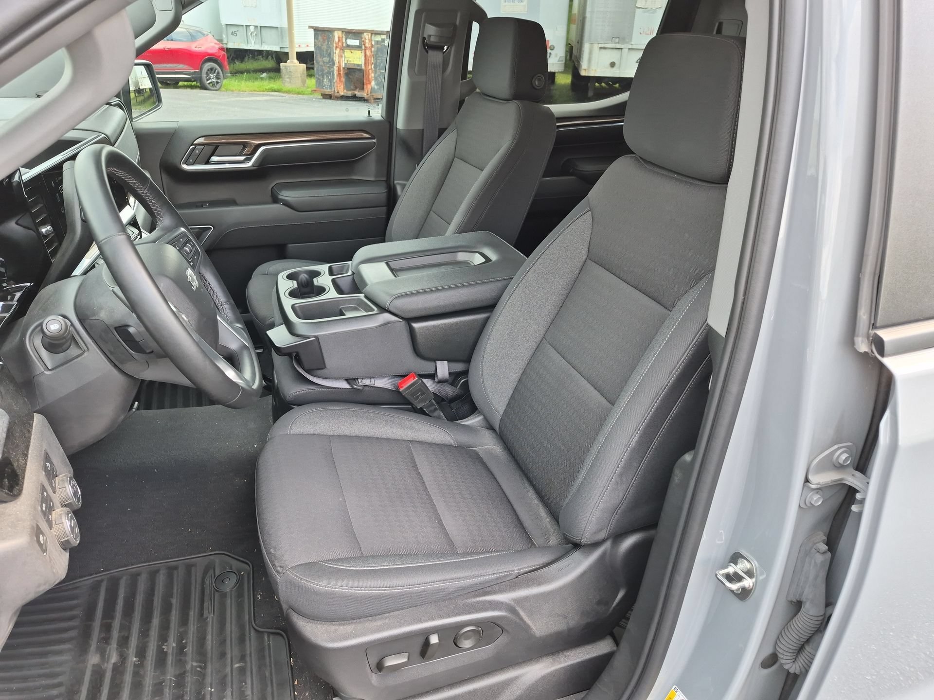 Certified 2024 Chevrolet Silverado 1500 RST w/ Z71 Off-Road Package AWD/4WD image 19