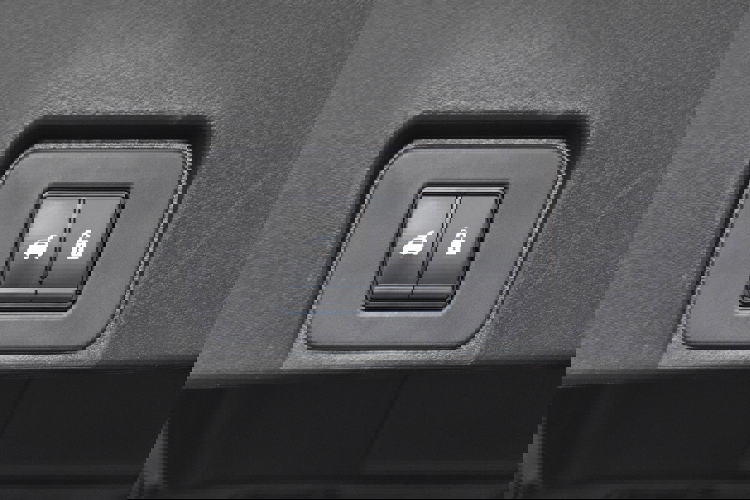 Used 2024 Nissan Rogue SV image 10