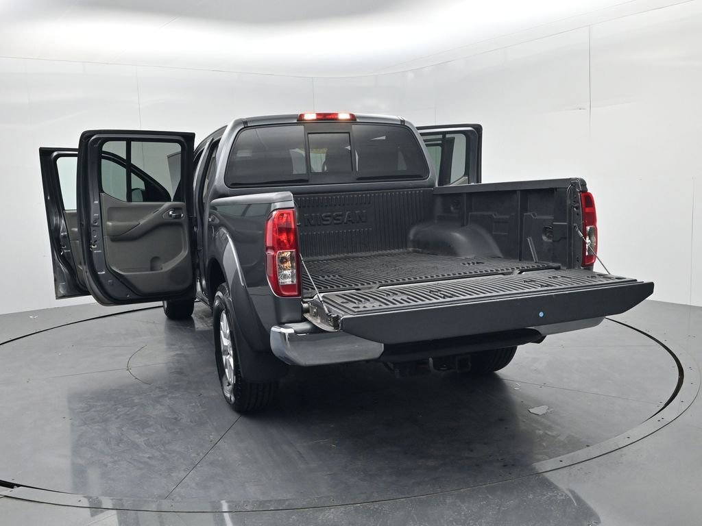 Used 2019 Nissan Frontier SV image 55