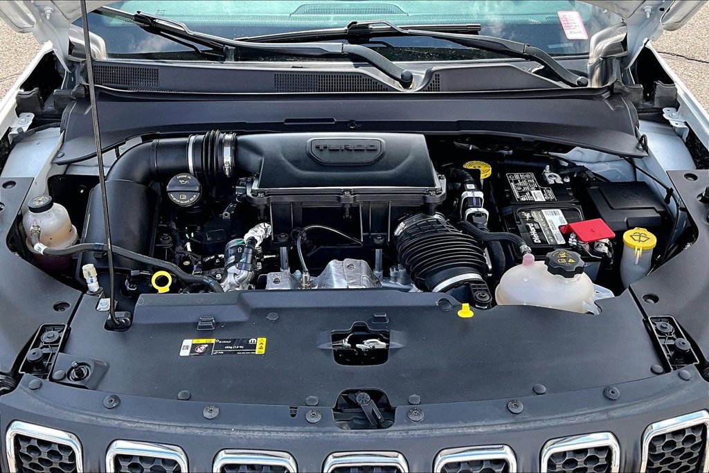 Used 2024 Jeep Compass Latitude AWD/4WD image 29