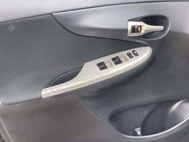 Used 2011 Toyota Corolla S image 14