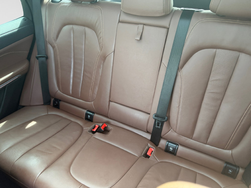 Used 2022 BMW X5 M50i w/ Premium Package AWD/4WD image 13