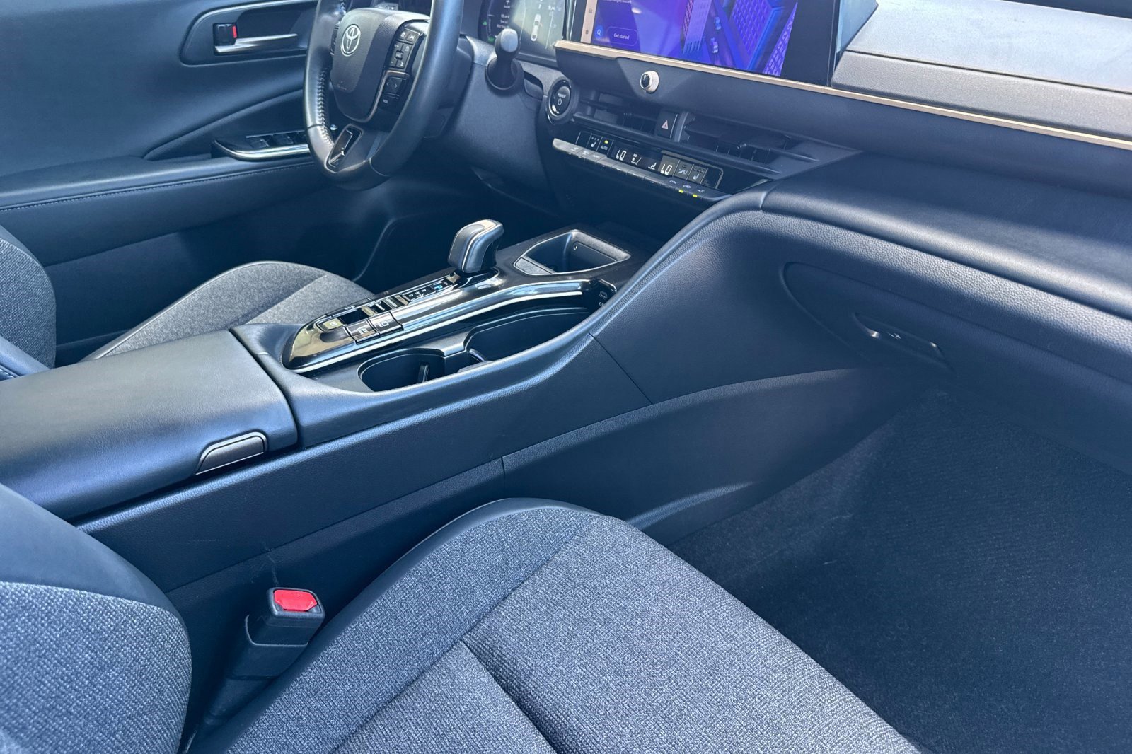 Used 2024 Toyota Crown XLE image 31