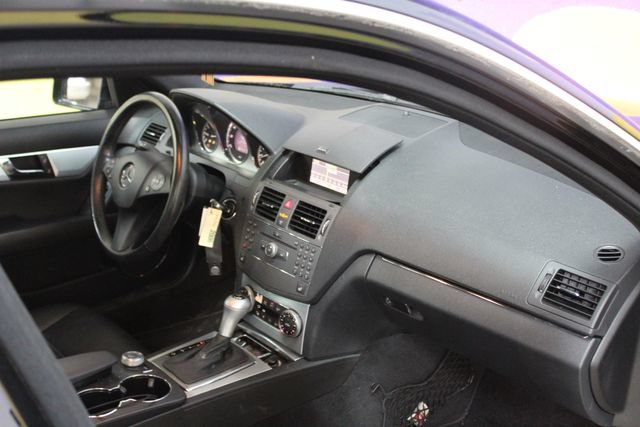 Used 2010 Mercedes-Benz C 300 4MATIC Sedan image 12