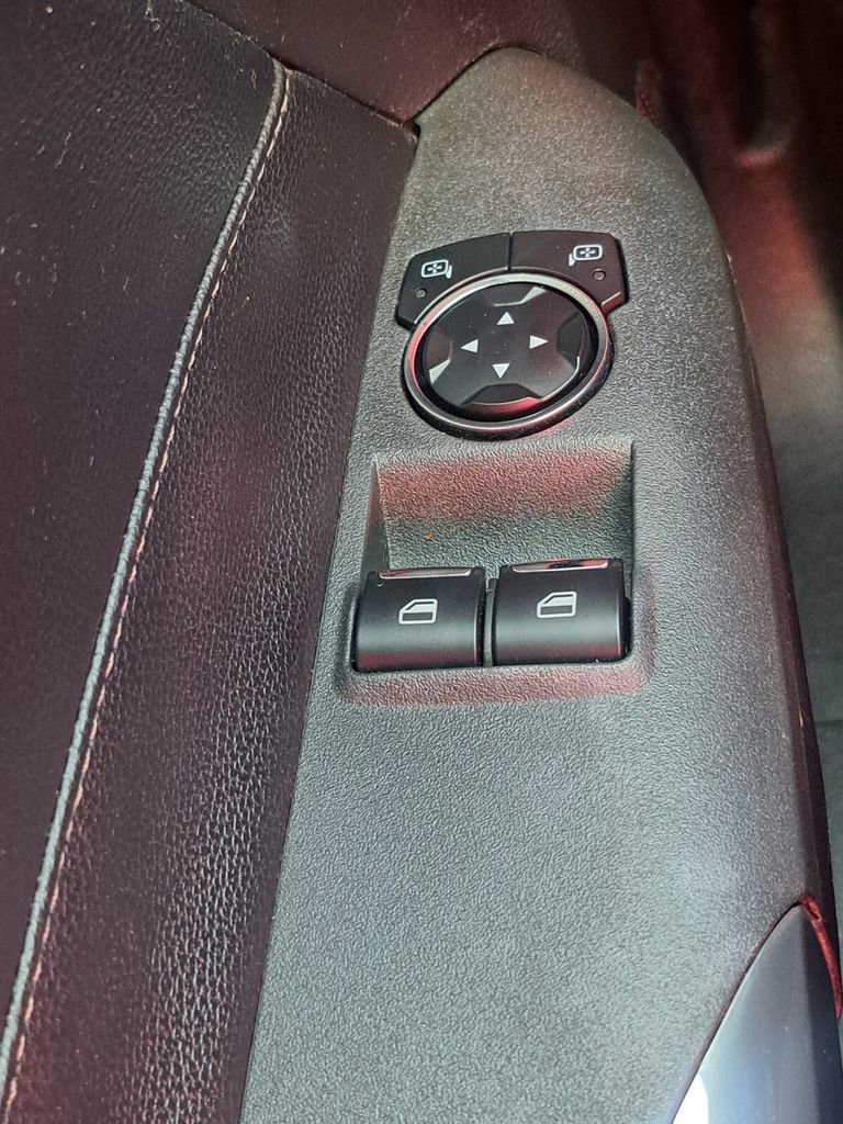 Used 2016 Ford Mustang Premium image 15