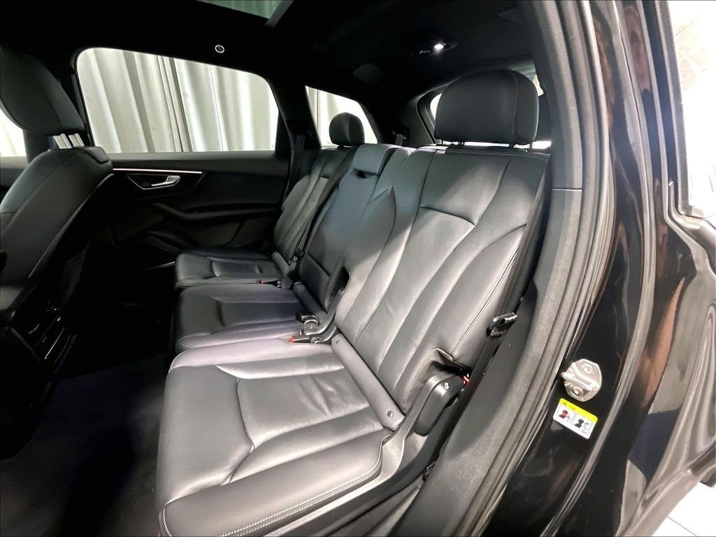 Used 2025 Audi Q7 3.0T Premium Plus AWD/4WD image 15