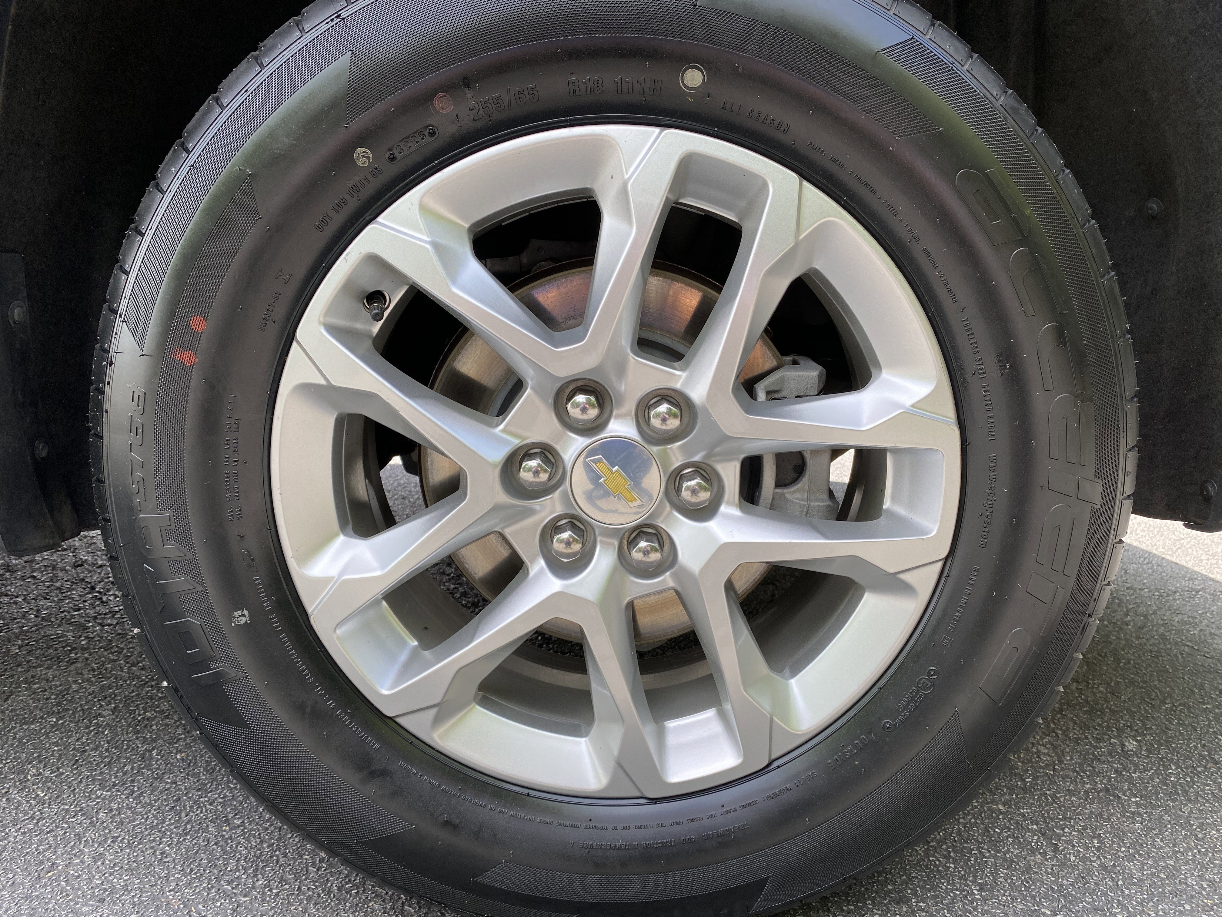 Used 2021 Chevrolet Traverse LS FWD image 13