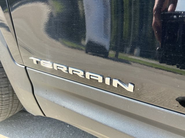 Used 2023 GMC Terrain SLE w/ Driver Convenience Package FWD image 32