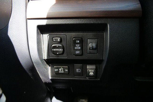 Used 2020 Toyota Tundra Limited w/ Limited Premium Package AWD/4WD image 19