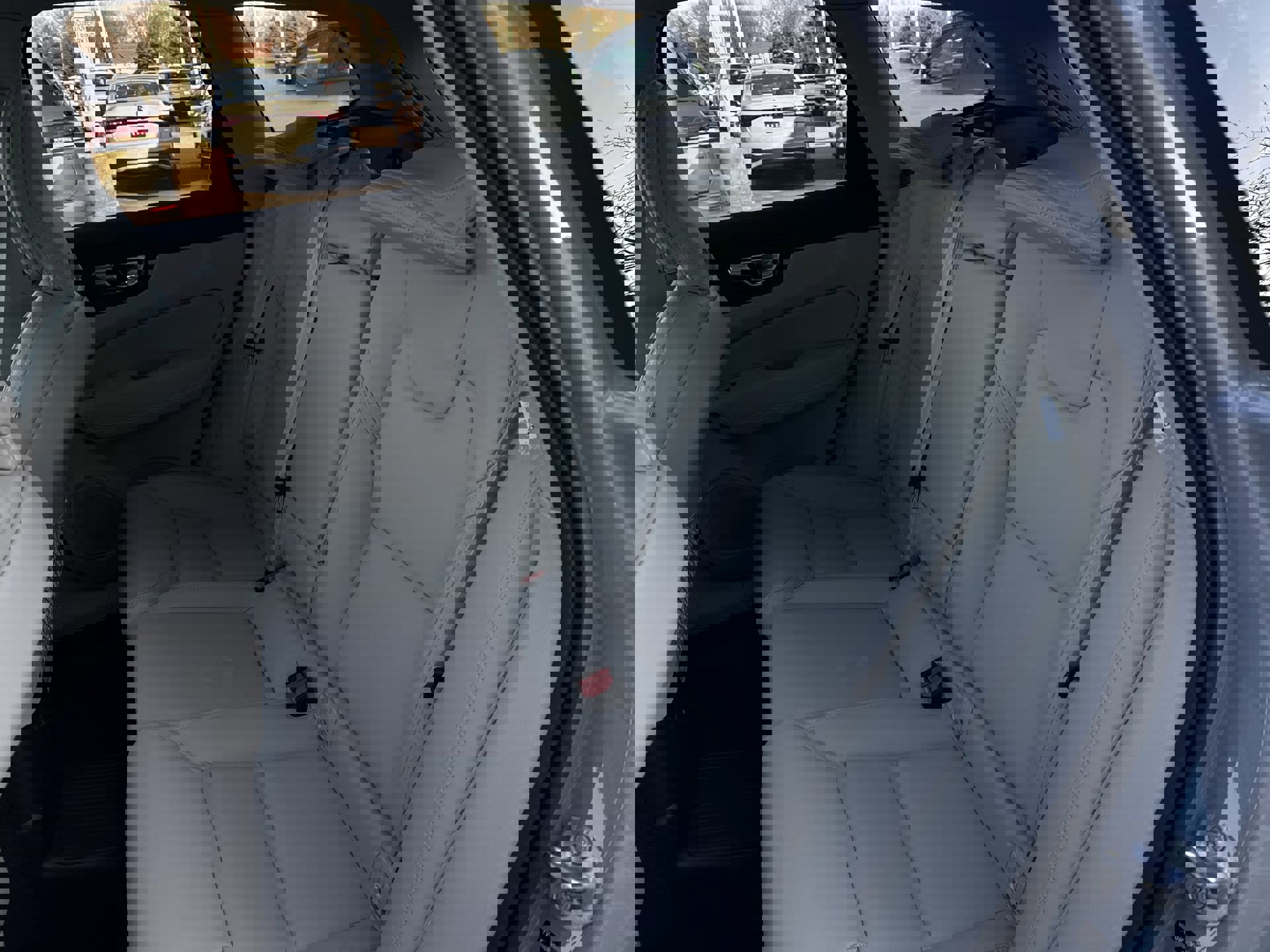 New 2026 Volvo XC60 T8 Ultra w/ Protection Package Premier image 26