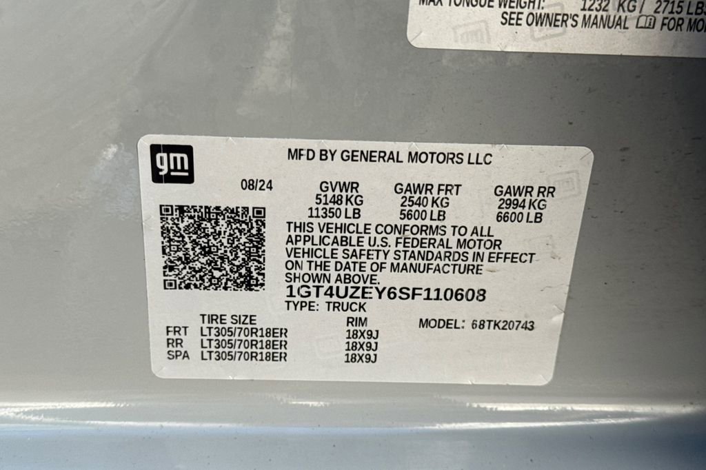Used 2025 GMC Sierra 2500 AT4X image 30