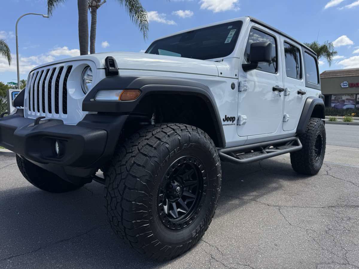 Used 2024 Jeep Wrangler Sport S AWD/4WD image 13
