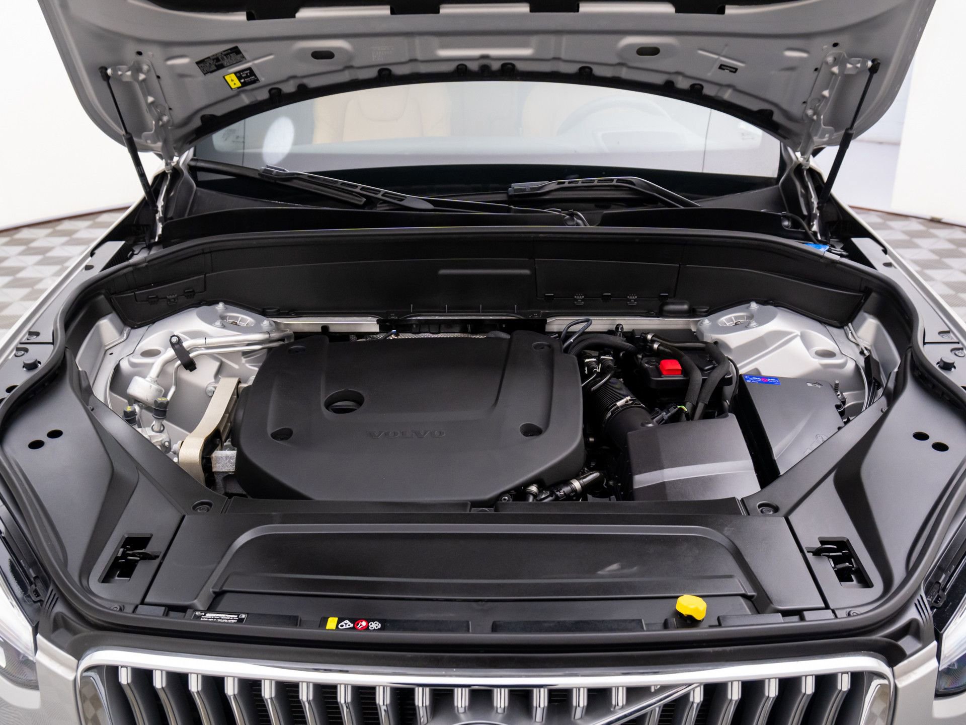 Used 2024 Volvo XC90 B6 Ultimate image 32