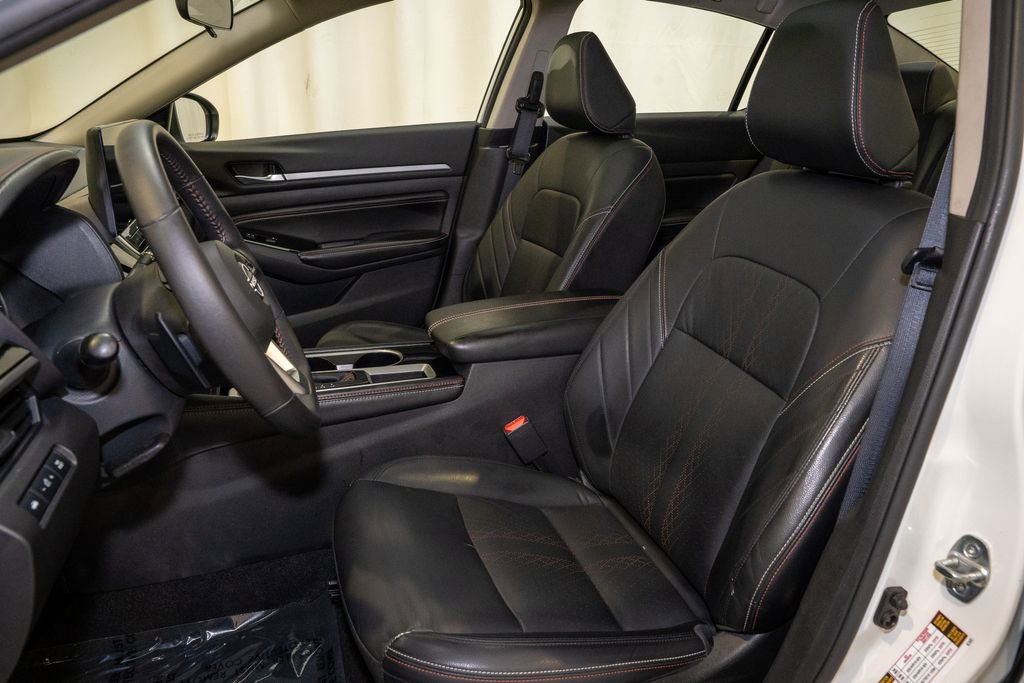 Certified 2023 Nissan Altima 2.5 SR w/ SR Premium Package image 11
