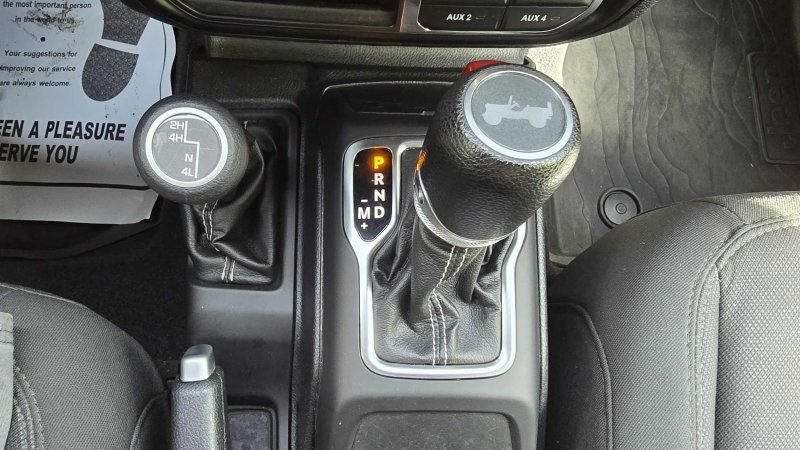 Used 2020 Jeep Wrangler Unlimited Sahara AWD/4WD image 24
